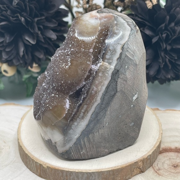 Chocolate Amethyst Cut Base - Picture 3 of 10